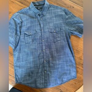 Men's Blue Short-Sleeve Button-Up Shirt